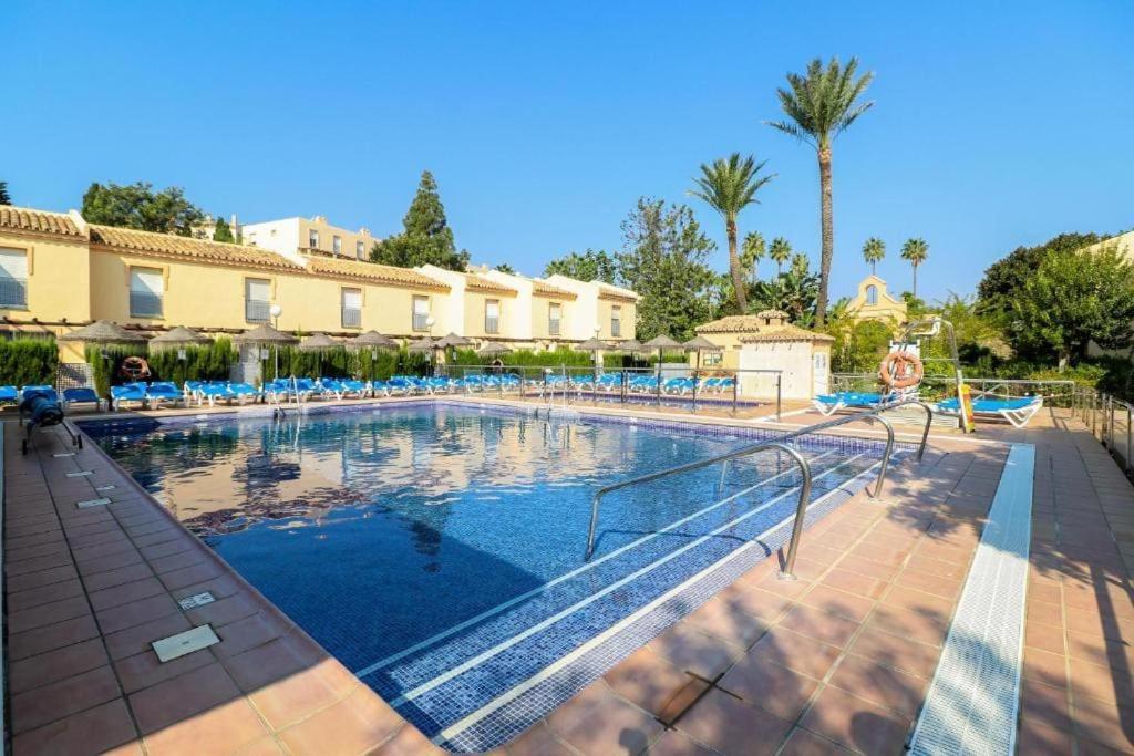 Apartamento Marina Del Sol 121 فوينخيرولا المظهر الخارجي الصورة