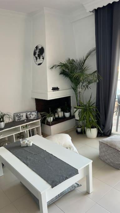 Apartamento Marina Del Sol 121 فوينخيرولا المظهر الخارجي الصورة