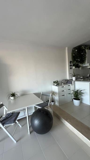 Apartamento Marina Del Sol 121 فوينخيرولا المظهر الخارجي الصورة
